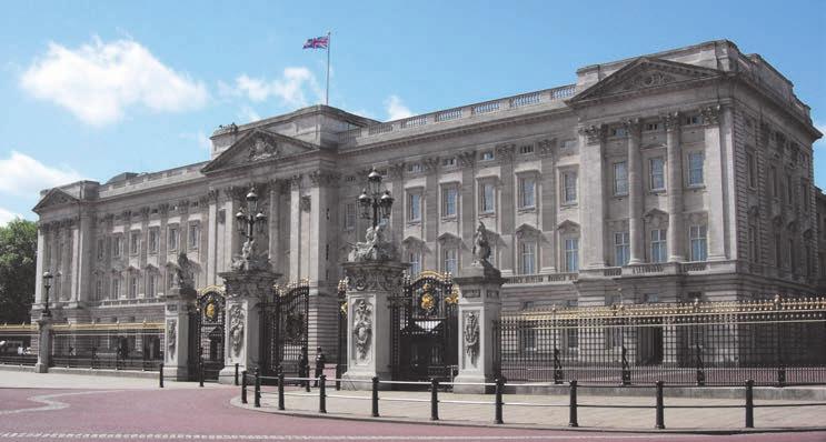 Lesson Three The Third Lesson Meet the Royal Family 1 Discussion questions. Is there a famous building in your place? What is it? Does anybody live in it?