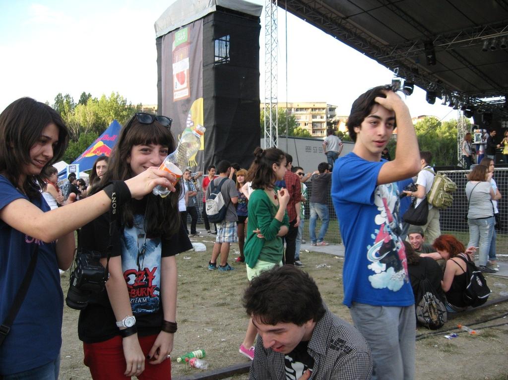 as regular street clothing, but they can be seen almost constantly at rock concerts (Fig. 2.7).