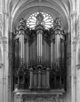 The Organ and Spatial Effects The treatment of the organ derives from Berlioz s conviction that it is ineffective unless used in dialogue with the orchestra, not simultaneously.