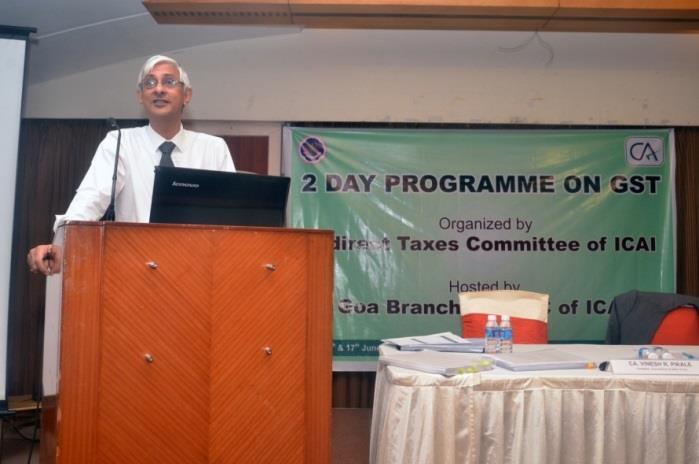 CA. Venkataramani Satyamoorthy, Faculty addressing the participants at