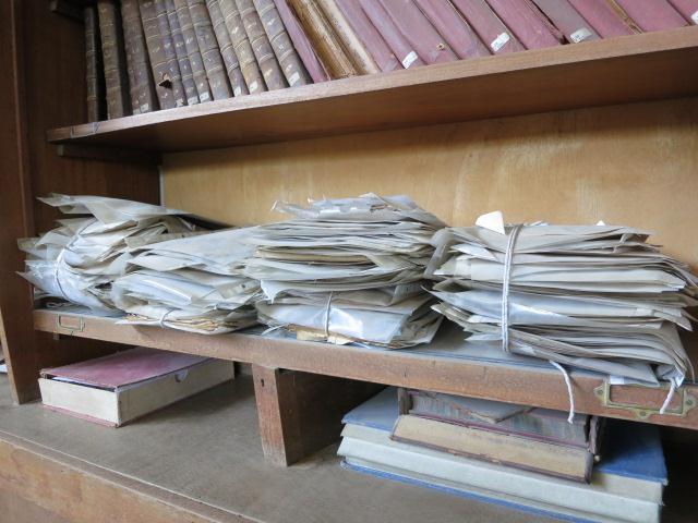 Many manuscripts had no acquisitions number nor any record in the acquisitions register.