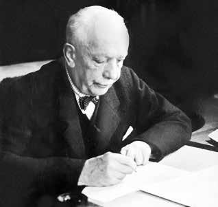 Richard Strauss Metamorphosen a study for 23 solo strings In October 1943 the National Theatre in Munich was destroyed in an air raid.