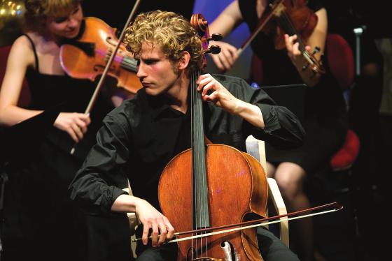 Andreas Brantelid, the young star with Aurora Symphony Orchstra Aurora's main objectives Increase the interest and accessibility within society in general for live classical music.