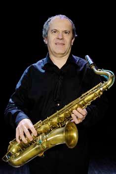 Bertrand AUGER, wind instruments Wind instruments and arrangements are Bertrand Auger s major skills and they have enabled him to join divers Parisian orchestras such as the 2E2M Ensemble, the
