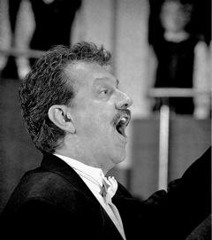 He is a frequent conductor of regional and national honor choirs, including the ACDA Southern, Southwest, North Central, Central, Western and Northwest Honors Choirs.