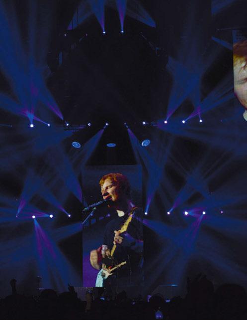 Below: Sheeran uses Senheiser s 2000 Series as his microphone of choice.