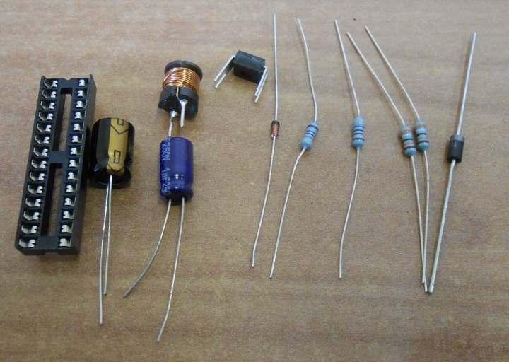 4.3 High Voltage Generator components. Socket for IC2 R1, R3 (4.