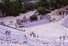 30 chapter 1 Greek Theatre The Theatre at Epidaurus By the beginning of the fourth century, the seating was connected to the skene by two portals, seen here.