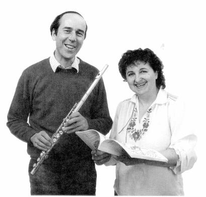 Book page: Illustrated Fluteplaying The authors - Robin Soldan & Jeanie Mellersh Robin Soldan Robin Soldan is one of Britain s leading flute teachers.