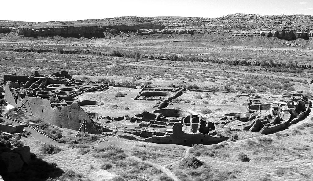 79 Figure 3: Photo of Pueblo Bonito, one of the remaining great houses