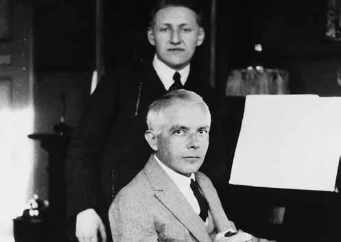 DE AGOSTINI / LEBRECHT MUSIC & ARTS Béla Bartók with violinist Zoltán Székely (standing) atmosphere so typical of Bartók slow movements, and is among the most beautiful pages of orchestration.