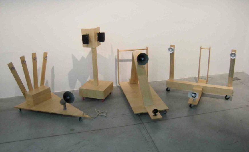 Anne Wellmer is a sound artist, born to be angry in Germany in 1966, raised to be wild in America (1970-1973) and educated to be noisy in the Netherlands (1992-1997).
