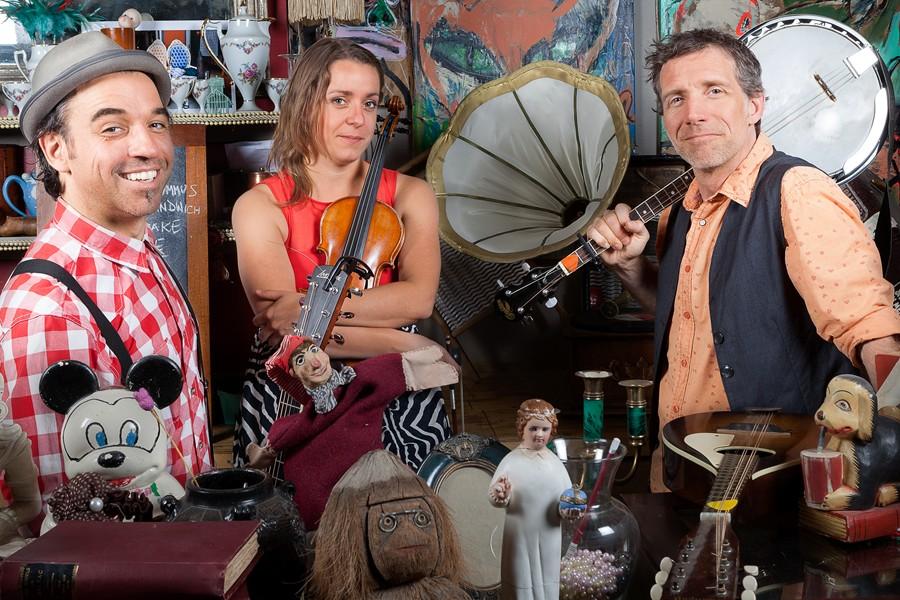PLAYING HOOKY AN INTERACTIVE PERFORMANCE WITH BON DÉBARRAS Let Bon Débarras take you on a whirlwind musical journey through Québec, Acadia and Louisiana and the diverse communities from which they ve