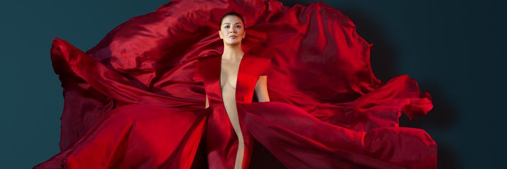 Carmen Bizet 4 MAY 26 MAY ARTS CENTRE MELBOURNE Conductor Guillaume Tourniaire Director John Bell John Bell creates a vivid and seductive Cuban- flavoured affair The Sydney Morning Herald The