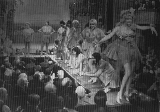 The Dynamic of Sound: Rouben Mamoulian s Applause 43 FIGURE 2.9 Applause, 1929. Still provided by British Film Institute.