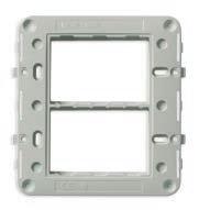 between centres 09606 2-central-module frame for horizontal mounting, with screws, for 3-module mounting boxes or boxes with 60 mm