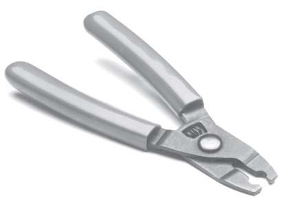 The slotted end of the tool can be used to disengage a right angle MMCX plug from a mating receptacle. PART NO.
