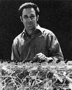 Steve Reich: Early Years In 1966, creates his own ensemble Steve Reich and Musicians which starts small (3