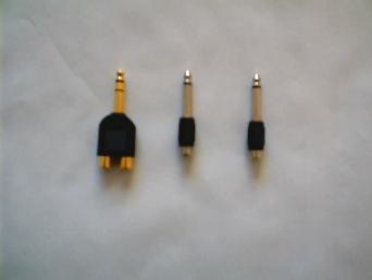 A clever way to build a cable like this, without any soldering, is to get a common RCA stereo cable, like those we all use for home stereo set ups, with black and red RCA connectors.