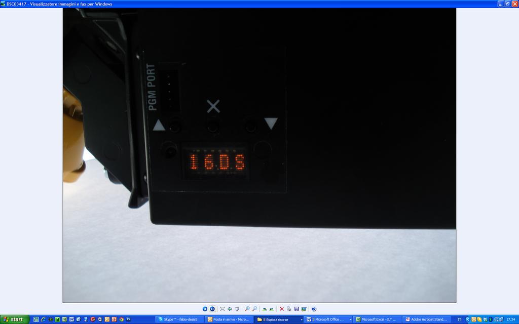 1st MENU (scrolling with the Ù and the Ú Explanation of Each MENU FUNCTION 2nd MENU buttons) (after pressing the X that stands for E N T E R ) TEMPERATURE This function Displays in real time the LED