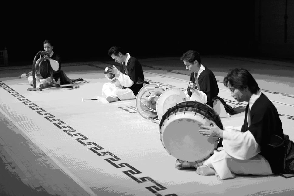 100 Music of Korea Folk Music : Instrumental 101 Samulnori In February of 1978, four up-and-coming percussionists evoked the sound and spirit of the countryside on a concert-hall stage in downtown