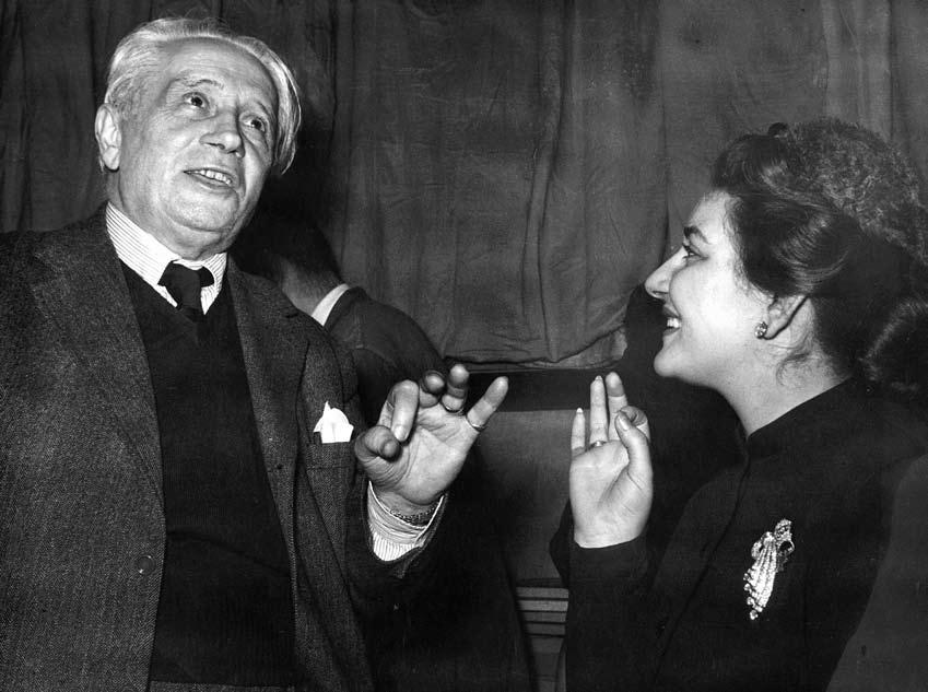Maria Callas with Tullio Serafin. Photo: Levi physiology of the voice. Musicological analysis outlines tensions that are present in the score - whether written or implicit.