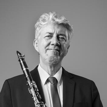 PAGE 38 John Reeks CNAfME Sunmit Clinic-Instrumental THE LOUISIANA MUSICIAN John Reeks will present a session titled Ten Steps to Teaching Better Clarinet Skills on Sunday, November 19, 2017, from