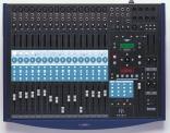 The layered, paged approach of a digital mixing console could easily have reduced this accessibility.
