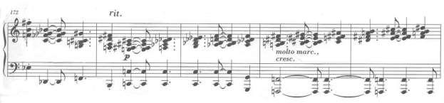 8 Figure 1: Octatonic tetrachords leading into coda in the third movement of "Flute Concerto." The octatonic collection is also prominent as transition material in the third movement of Oboe Concerto.