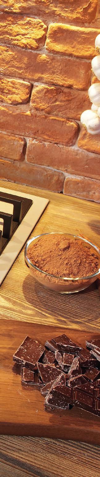 GORENJE CLASSICO COLLECTION 11 Delicii din ciocolată Gustul delicat şi plăcut al ciocolatei trezeşte întotdeauna pasiunea. Ciocolata conţ₃ine substanţ₃e care declanşează o stare de bine şi fericire.