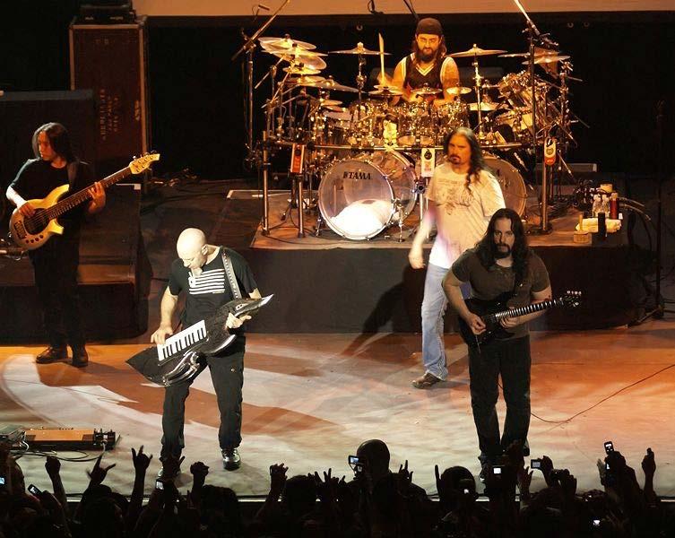 Dream Theater performing in 2008 Se