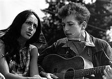 Folk rock Joan Baez and Bob Dylan in 1963 By the 1960s, the scene that had developed out of the American folk music revival had grown to a major movement, utilising traditional music and new