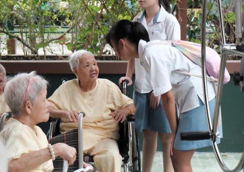 CSR Activities Lee Ah Mooi Old Aged Home Visit Together with 30 students from Holy Innocents High School, our Kingsmen volunteers were