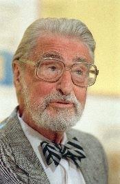 INTERESTING NEWS CREATIVE AUTHOR DR.SEUSS DIES 30p Theordor Seuss Geisel has sadly passed away at the old age of 87.