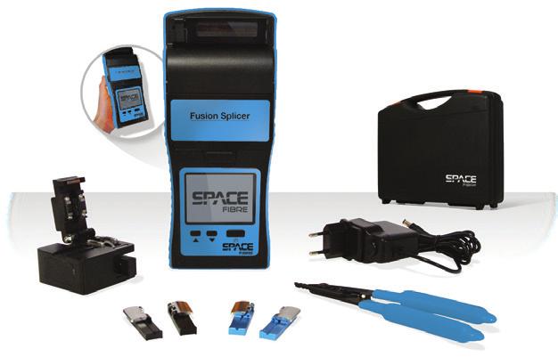 FIBRE SPLICING KIT PORTABLE FIBRE SPLICING KIT Handheld fusion splicer capable of doing a splice in 7 seconds. Easy to carry thanks to its small weight and dimensions.
