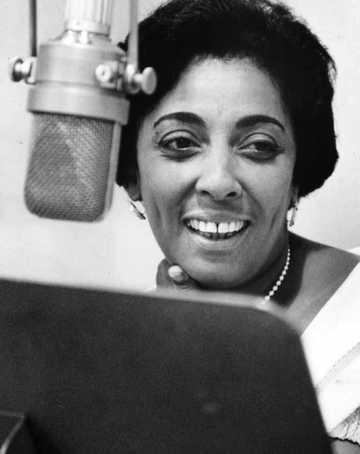 The Archives On The Threshold Singer s Singer Carmen McRae By Barbara Gardner September 13, 1962 Spotlight! A tiny frown, then a smile, drooping eyelids. She sings, and she comes alive.