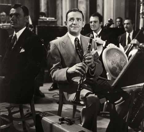 The Archives Jimmy Dorsey on the set of The Fabulous Dorseys SUBSCRIBE! 1-800-554-7470 Jimmy Dorsey: Pleasing the Cats, Customers at Same Time is Tough!