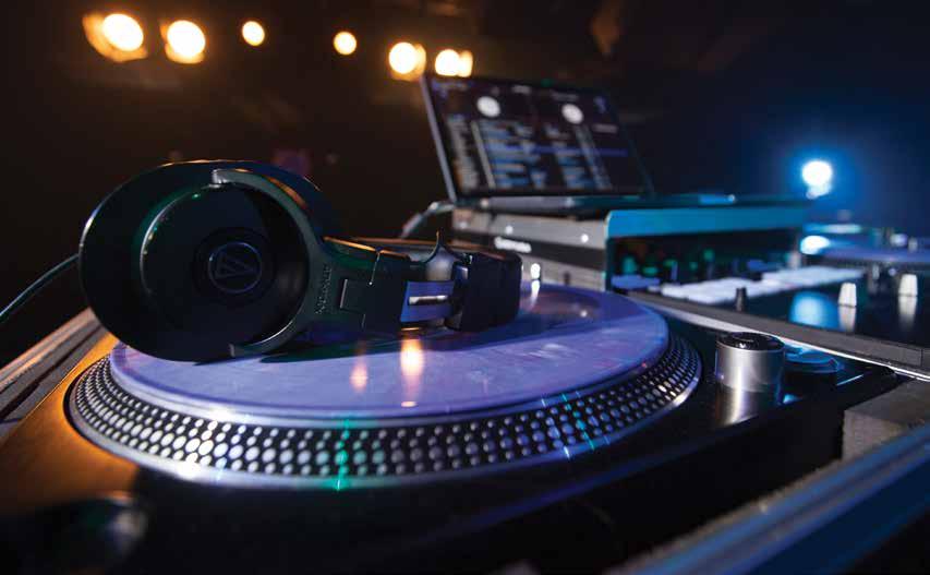CERTIFICATE DJ PERFORMANCE & PRODUCTION CERTIFICATE DJ PERFORMANCE & PRODUCTION Musicians Institute s Certificate in DJ Performance and Production is a -quarter, 30-unit program for aspiring DJs,