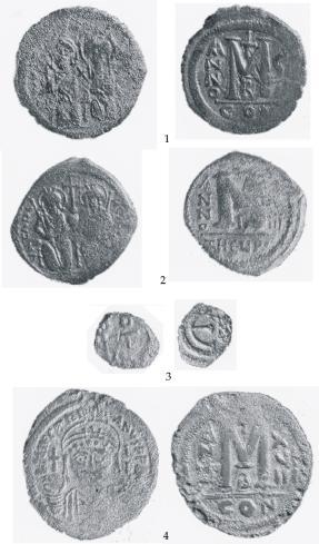 450 ZAHARIA COVACEF Pl. VII - Ulmetum 2004 monedele descoperite în c.1 şi S.1, S.