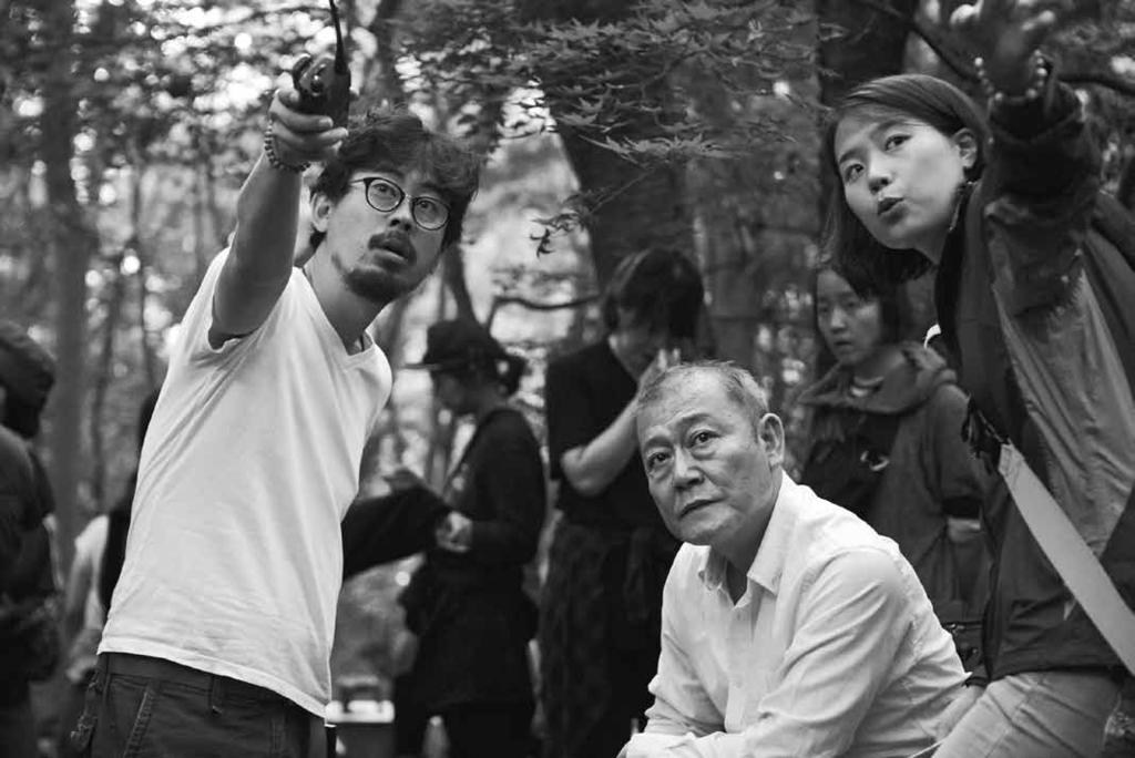 DIRECTOR Na Hong Jin Na Hong Jin has gained international recognition with his feature film debut THE CHASER (2008) and follow up film THE YELLOW SEA (2010).