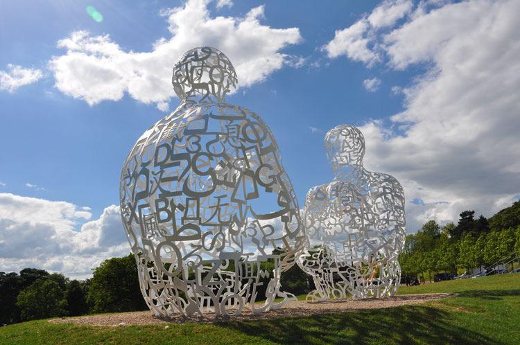Jaume Plensa: the human mind as inspiration Jaume Plensa (1955, Spain) gave a presentation on his varied oeuvre in which language plays a major role.