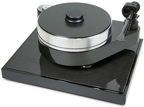 Belt drive turntable with quiet running synchronous motor DC driven precision AC motor control with electronic 33/45 speed switch Isolated motor platform, stands separated from the plinth Eliminates