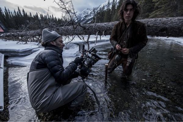 Fig. 8. Working from the ground up. The Revenant (2015) Iñárritu s use of natural light for the duration of filming The Revenant demonstrates his particular commitment to the realism of the piece.