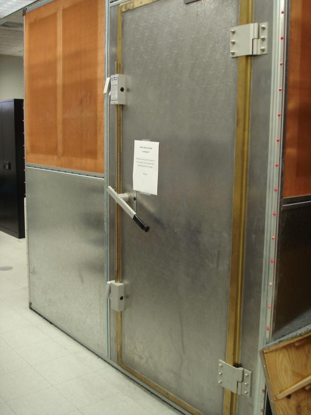 A screen room (Faraday cage) was also necessary to ensure complete isolation of the devices from the ambient environment.