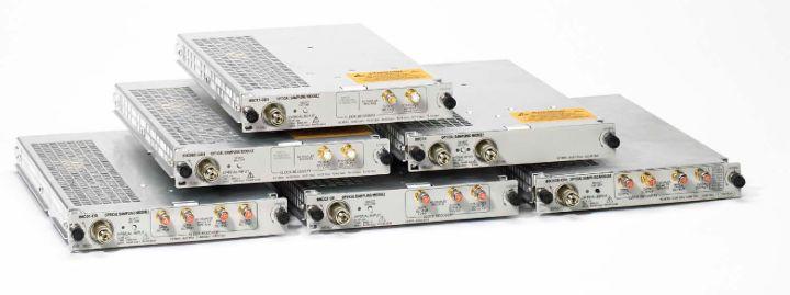 80C00 Optical Modules for DSA8300 Sampling Oscilloscope Datasheet Key features The Tektronix 80C00 optical sampling modules, when installed in DSA8300 Digital Serial Analyzer sampling oscilloscopes