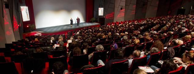 By focusing on the discovery of new talents in European cinema and on revealing its cultural heritage, the Festival Premiers Plans d Angers has become an emblematic highpoint in the cultural year.