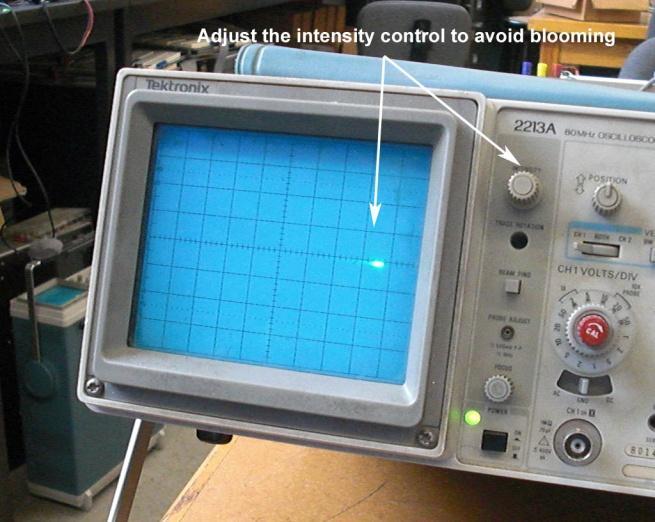 Please keep the intensity control adjusted so that the bean does not bloom: Excessive beam intensity may damage the oscilloscope phosphor screen.