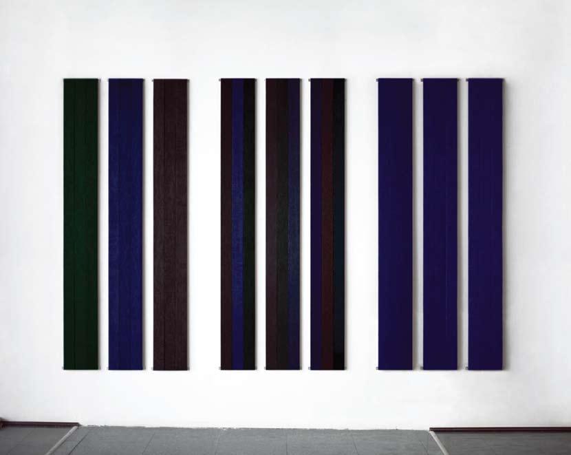 138 radovi 1994-2011 139 Osamnaest crnih, 2006, 18 panela, svaki 220x20 cm Bez naziva, 2003 2009, akril boja na