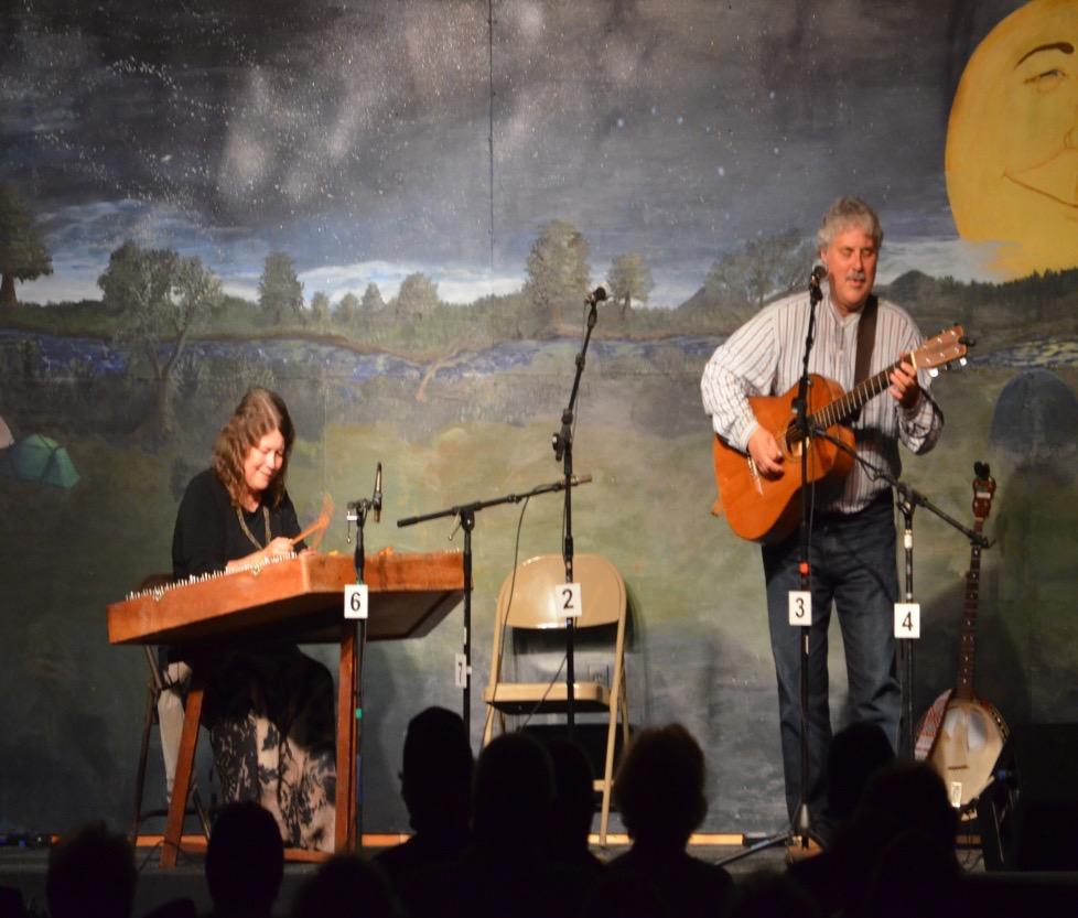 Cathy Barton on the Banjo & Hammered Dulcimer and Dave Para on the Banjo & Guitar dpara@iland.