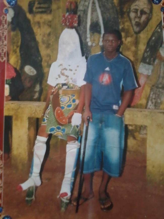 Akas & Egenti: Semiotics in indigenous dance performances Plate 2: An initiate before initiation and after initiation The Orchestra According to Mr Onyeama (Lead Dancer) in an interview, the drummers